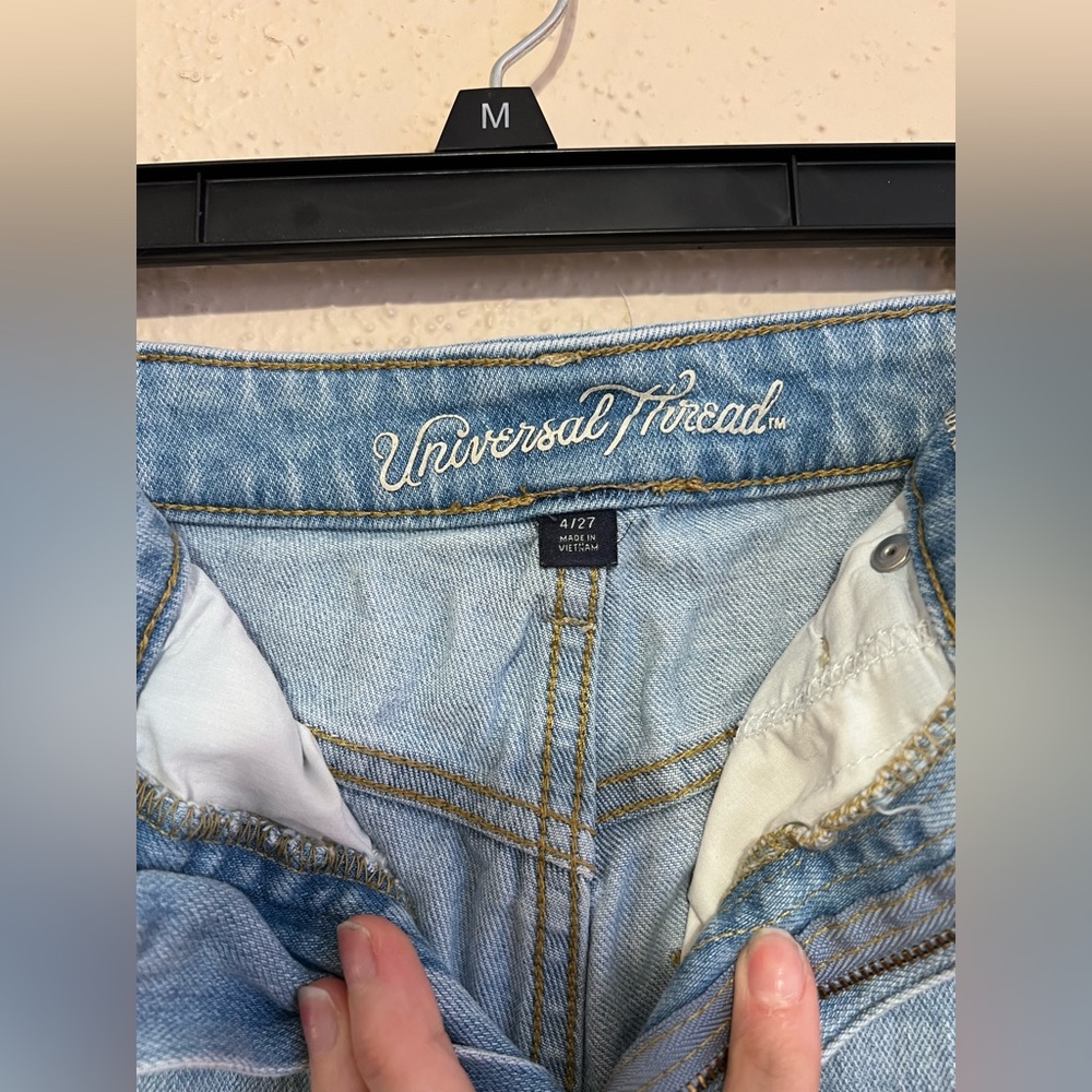 Universal Thread Ripped Mom Jeans - Picture 2 of 3